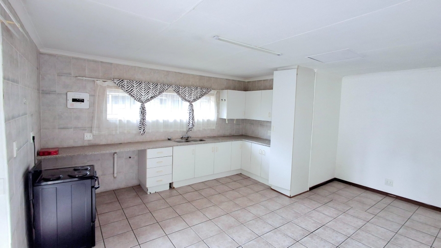 4 Bedroom Property for Sale in Vaalpark Free State